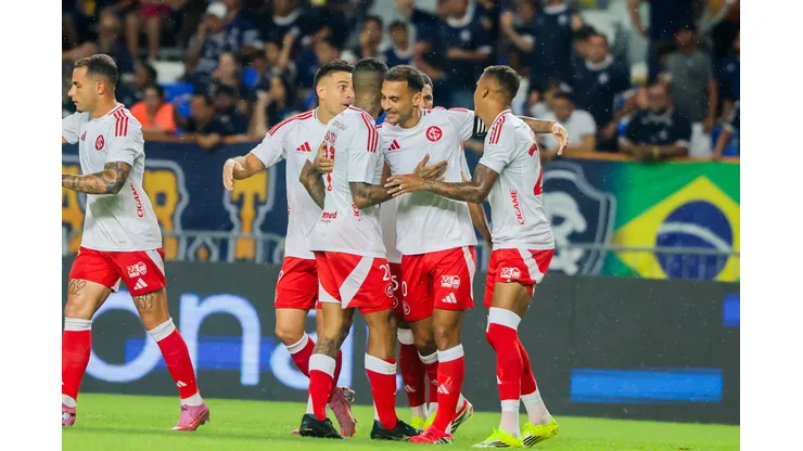 Alan Patrick, meia-atacante do Inter em partida pelo campeonato brasileiro (Foto: Ricardo Duarte / Internacional)