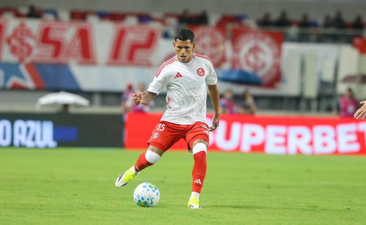 Pezzolano crava Braian Aguirre como titular na lateral do Internacional depois de empate com o Remo