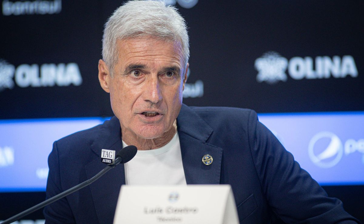 Luís Castro analisa o Internacional para o GreNal e aponta como deve escalar o Grêmio