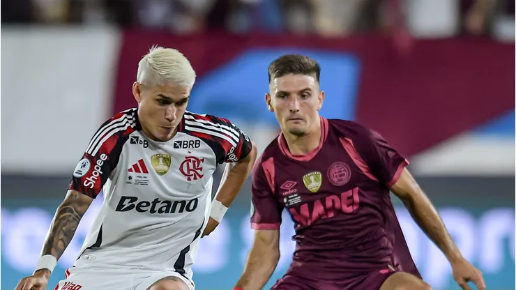 Flamengo precisa reverter o resultado contra o Lanús para ser campeão da Recopa Sul-Americana - Foto: Marcelo Endelli/Getty Images
