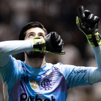 Rossi pode decidir Flamengo x Lanús na final