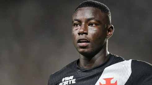 Hinestroza pode começar como titular pela primeira vez no Vasco