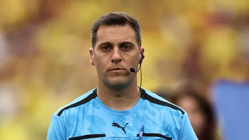 Tejera durante arbitragem de Colômbia x Costa Rica pela Copa América. Foto: Omar Vega/Getty Images)