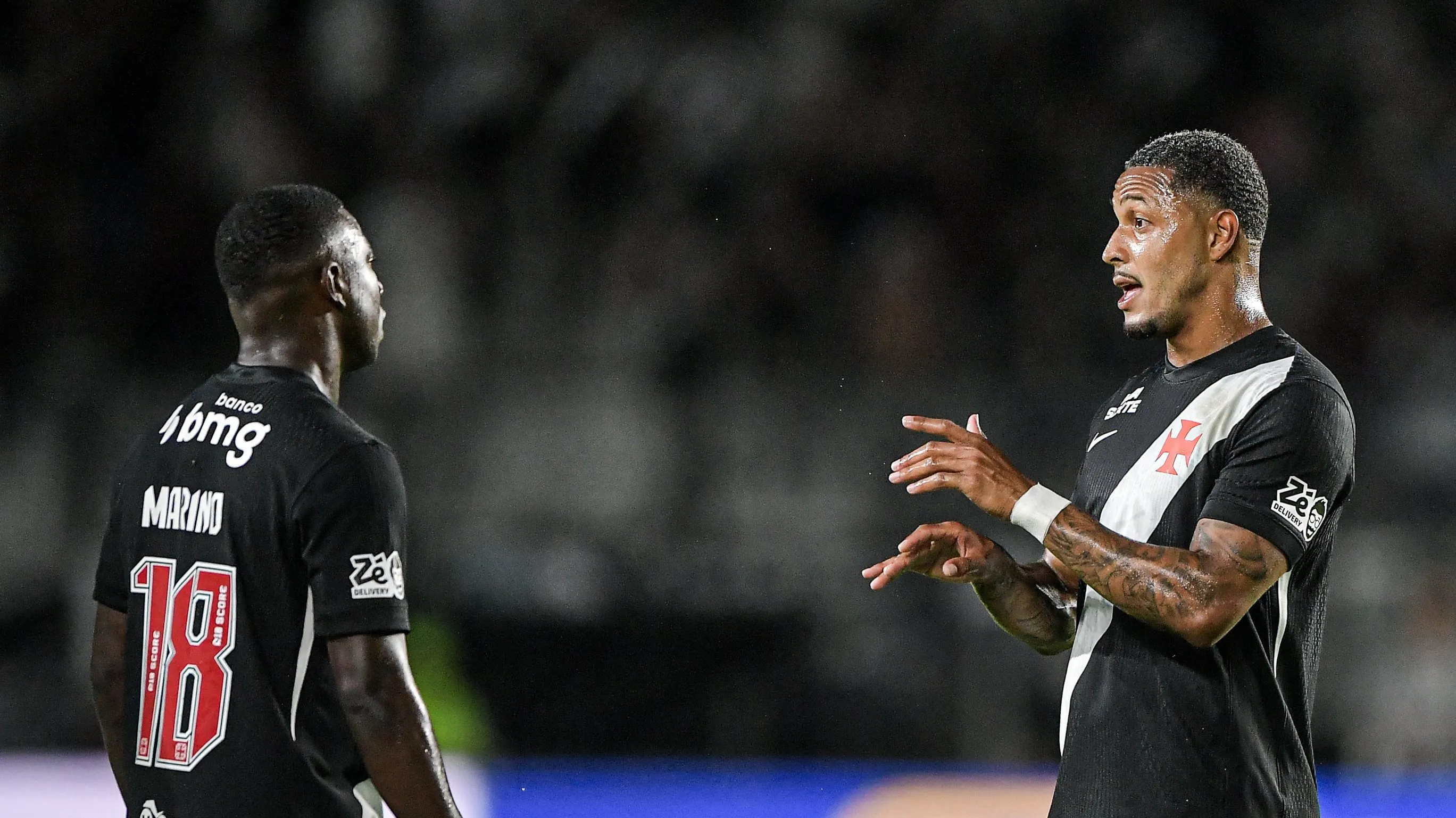 Foto: Thiago Ribeiro/AGIF – Hinestroza deve ser uma das novidades no time do Vasco.