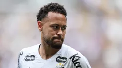 Neymar voltou ao Santos após se recuperar de lesão. Foto: Gilson Lobo/AGIF