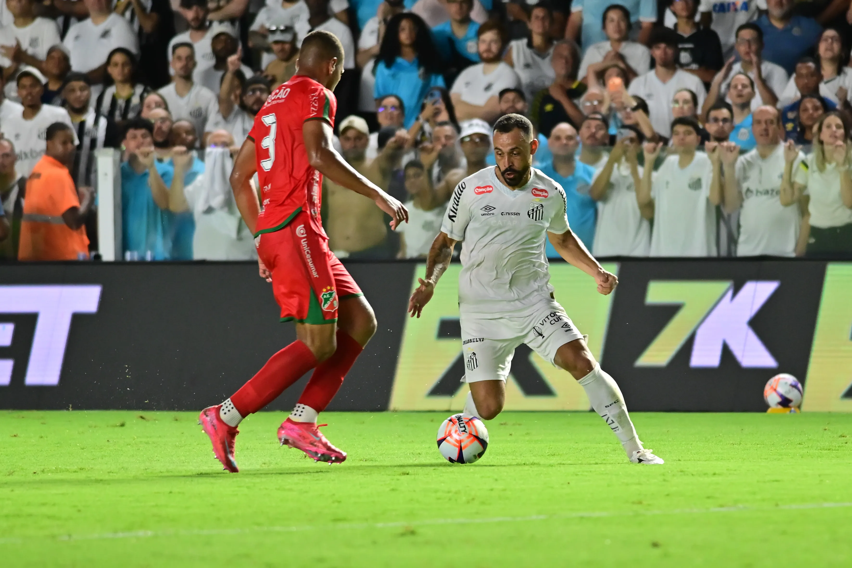 Santos perdeu para o Novorizontino e foi eliminado do Paulistão nas quartas de final. Foto: Jota Erre/AGIF