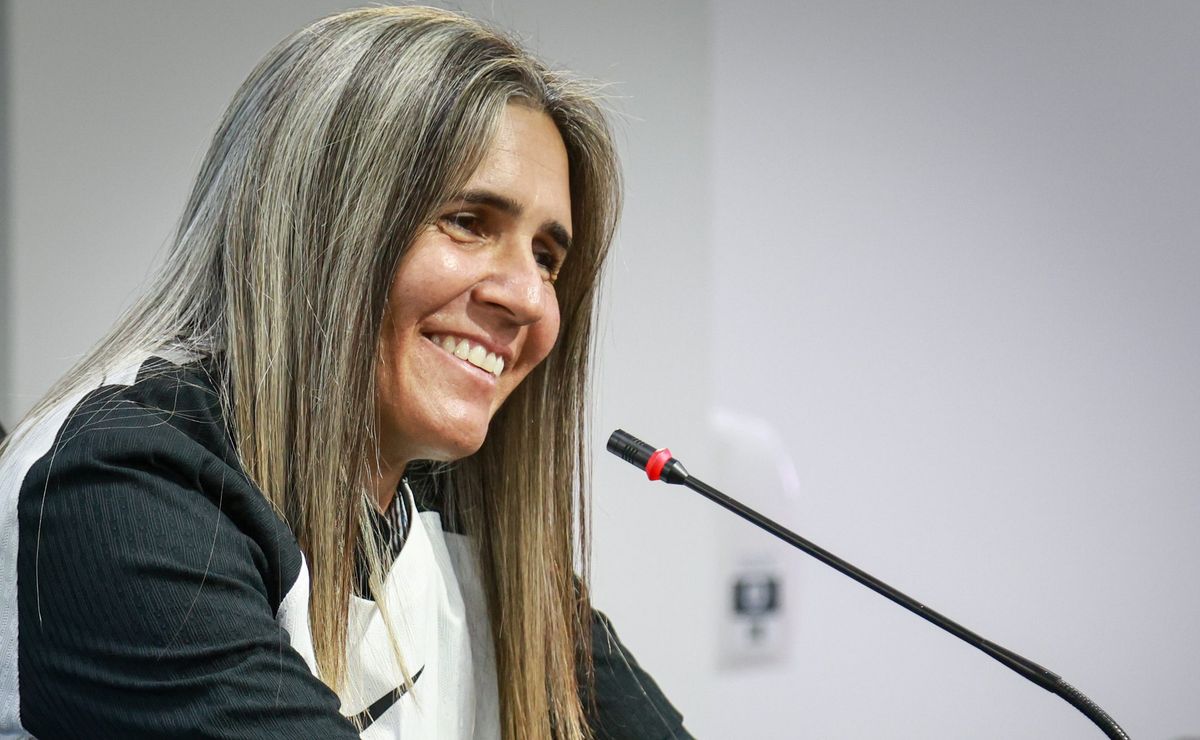 Emily Lima é apresentada como nova técnica do time feminino do Corinthians: “Mais do que uma seleção”