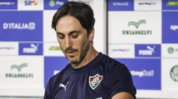 Luís Zubeldía técnico do Fluminense durante a partida contra o Palmeiras em Barueri