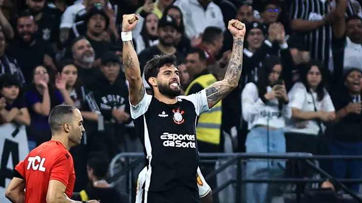 Yuri Alberto decidiu o último duelo entre os dois clubes, na Copa do Brasil