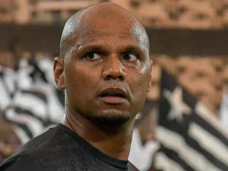 Jefferson manda a real sobre disputa no gol do Botafogo