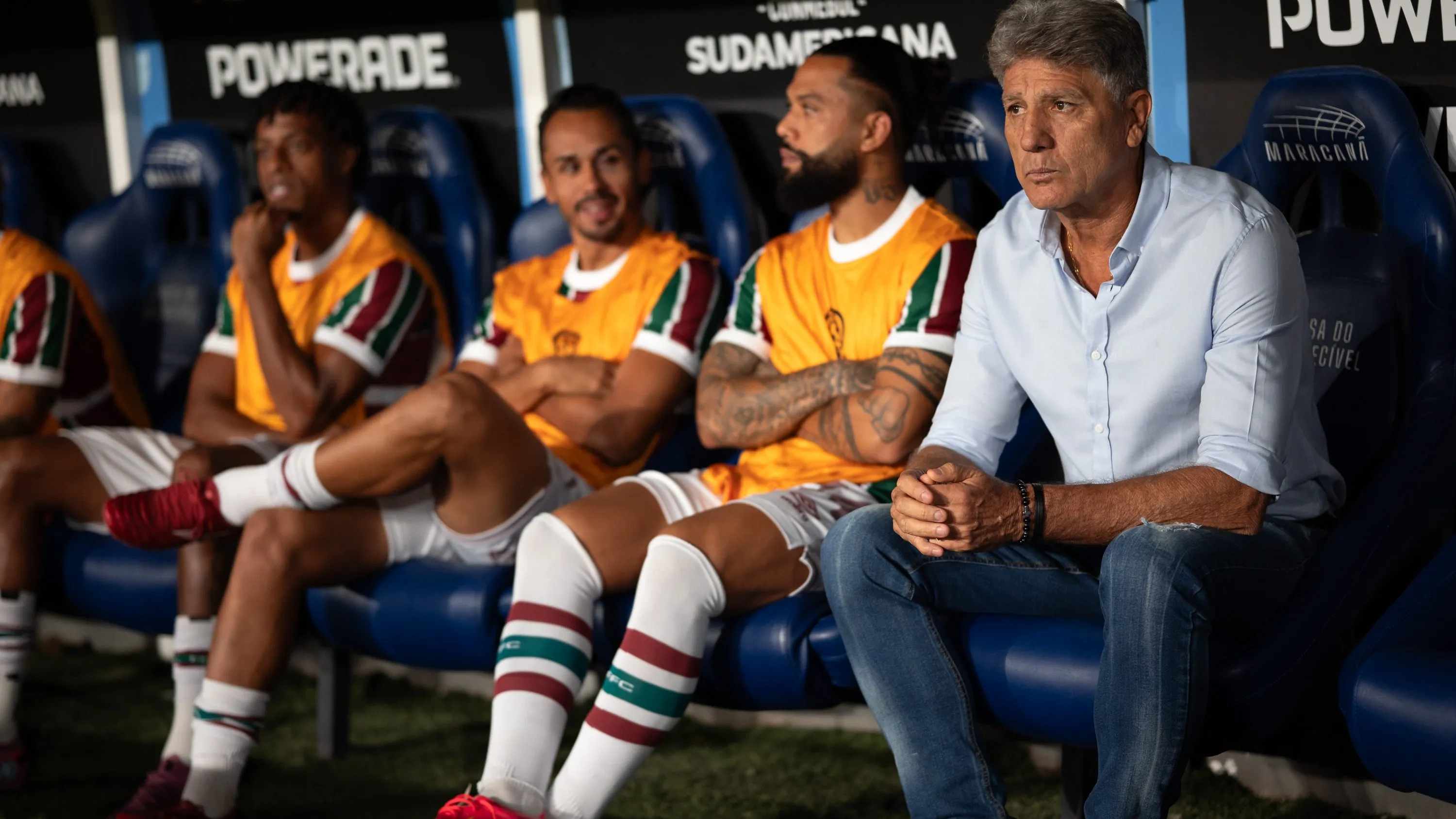 Renato no banco do Tricolor Carioca em sua última partida pelo Flu, contra o Lanús – Foto: Jorge Rodrigues/AGIF