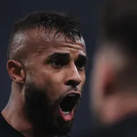 Corinthians descarta reintegrar Alex Santana e espera por ofertas