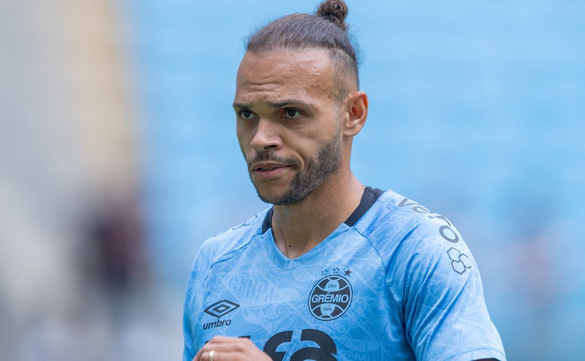 Luís Castro se empolga com Braithwaite e dinamarquês deve voltar ao time do Grêmio em breve