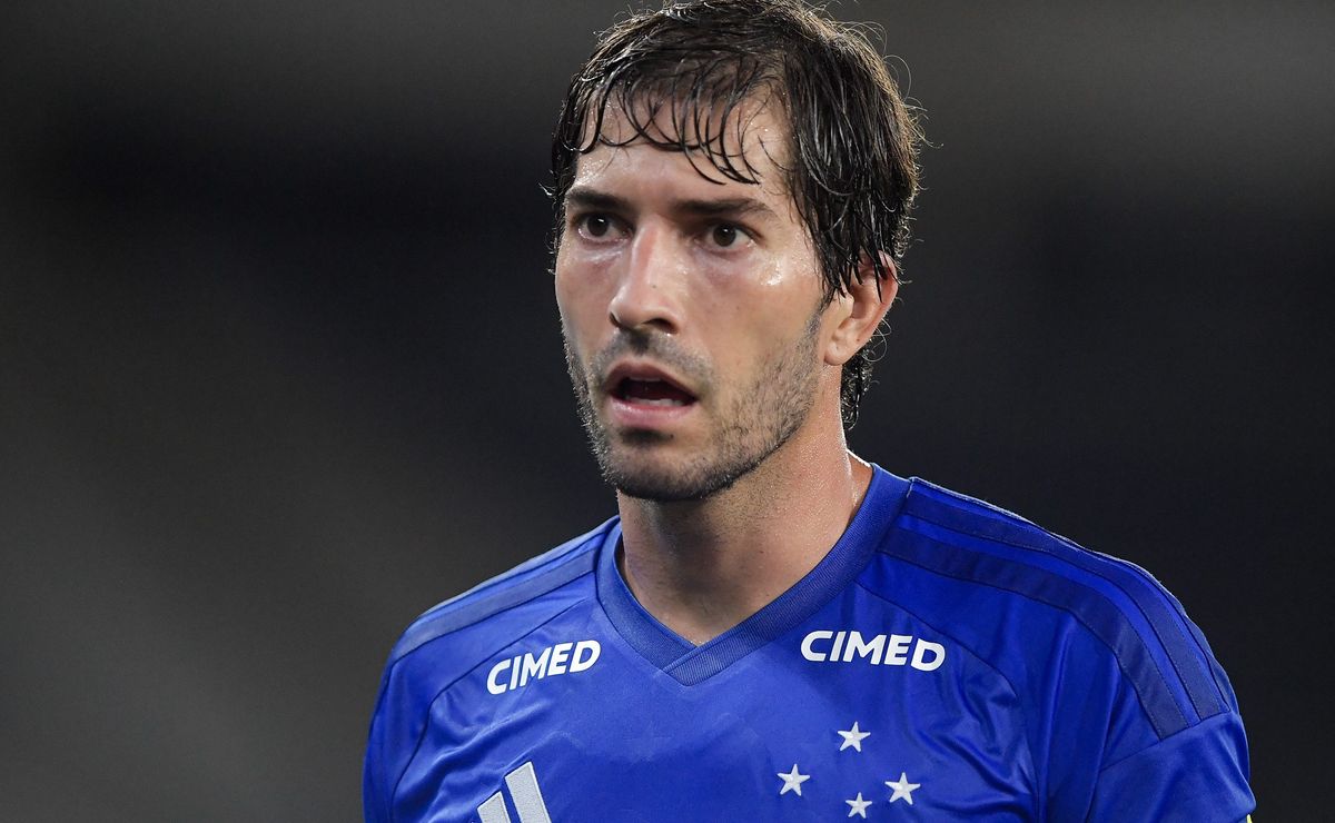 Lucas Silva pede paciência e destaca evolução do Cruzeiro após empate: “Agora é passo a passo”