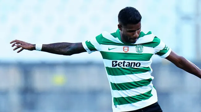 Foto:  Gualter Fatia/Getty Images – Defensor foi especulado em times brasileiros, mas vai seguir no Velho Continente.