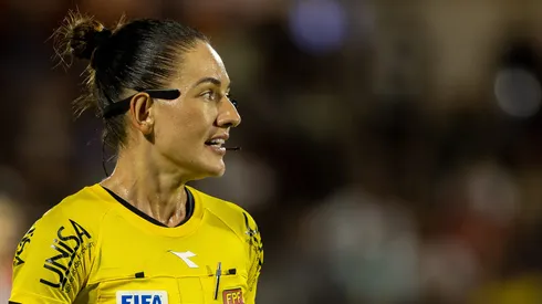 Daiane Muniz foi escalada para apitar Palmeiras x SPFC na semifinal do Paulistão