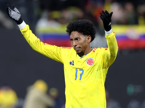 Botafogo abre negociações para contratar Johan Mojica nesta janela