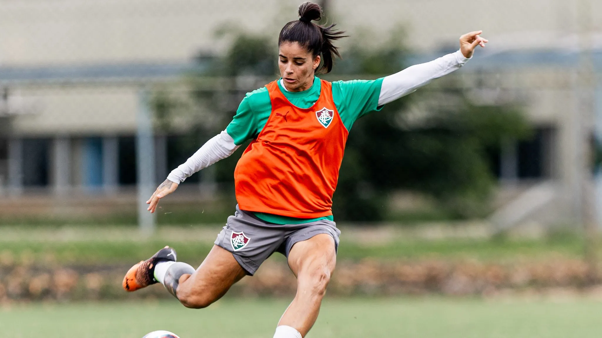 Jogadora do Fluminense em treinamento