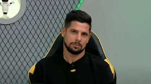 Cicinho projetou o placar de Novorizontino x Corinthians – Foto: Reprodução/TV Band