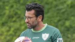 Alberto Valentim durante treinamento da última sexta-feira (27)