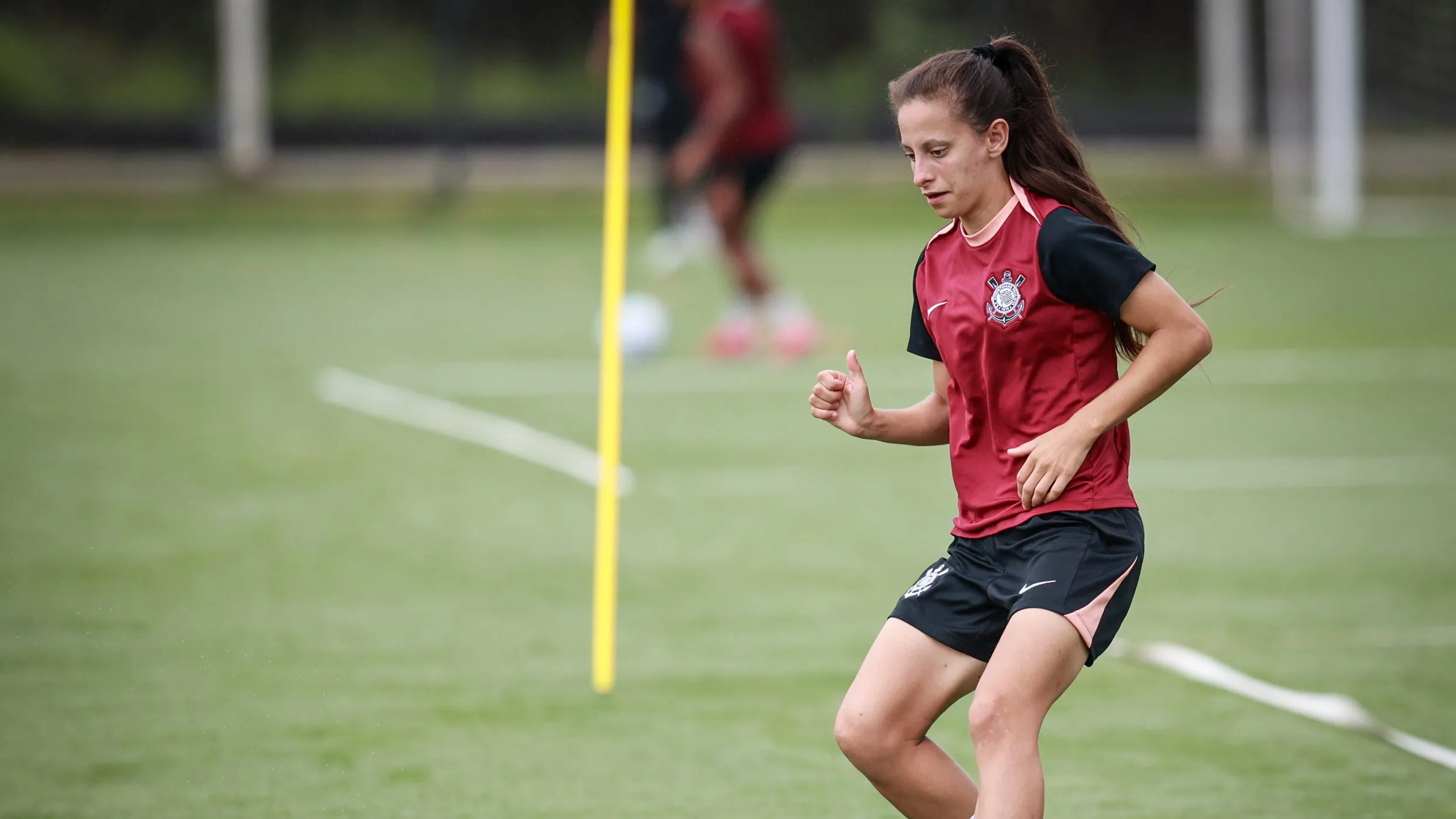 Belén Aquino em treino do Corinthians no CT
