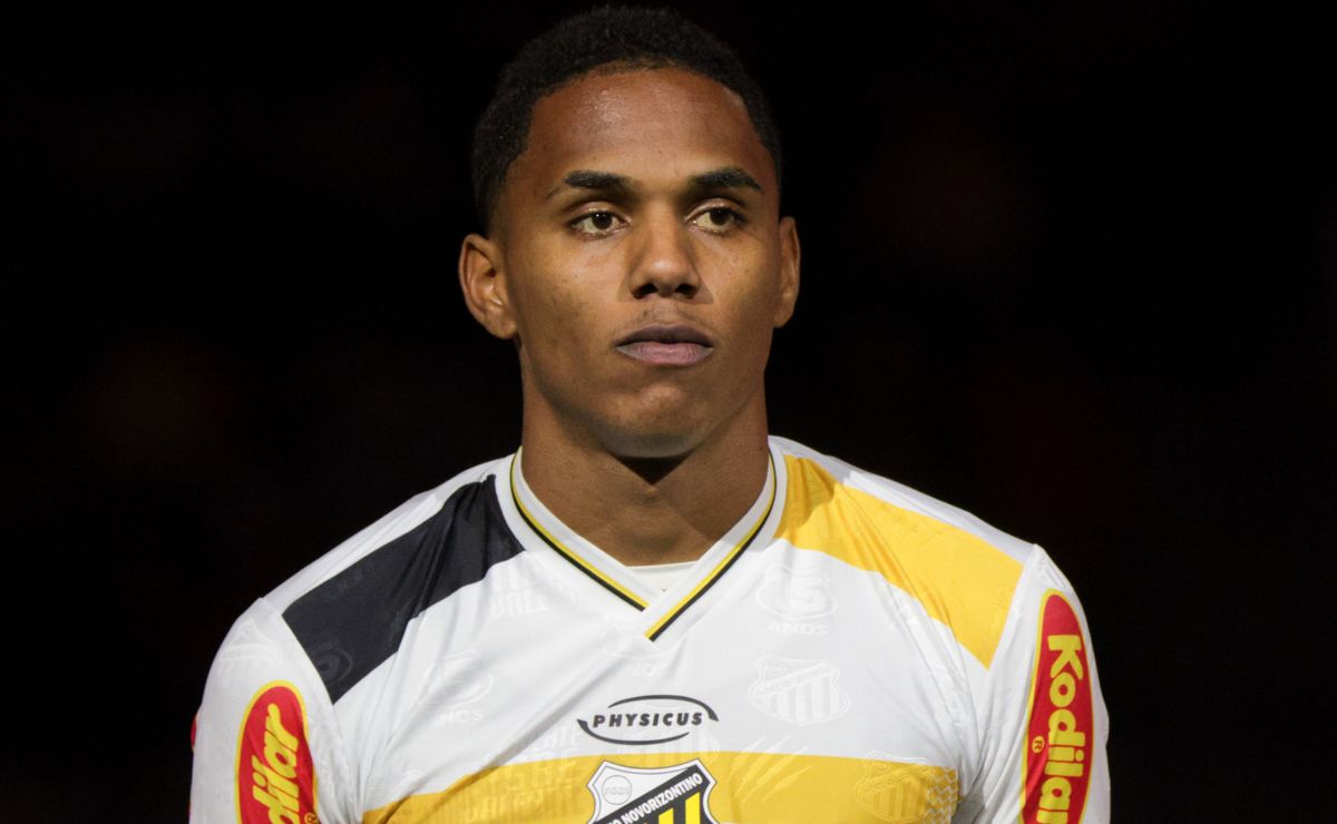 Fluminense avança no mercado, supera rival e encaminha contratação de Dantas, do Novorizontino