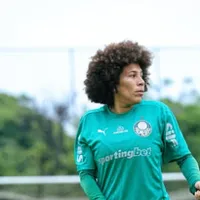 Espinales, meia do Palmeiras, é convocada pela Seleção do Equador