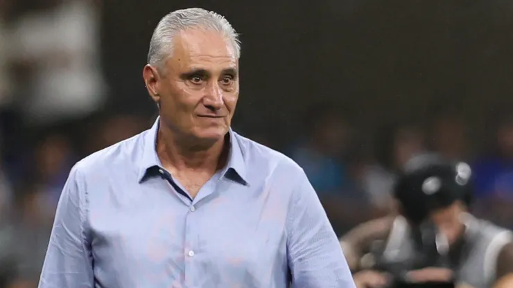 MG - BELO HORIZONTE - 25/02/2026 - BRASILEIRO A 2026, CRUZEIRO X CORINTHIANS - tite tecnico do Cruzeiro durante partida contra o Corinthians no estadio Mineirao pelo campeonato Brasileiro A 2026. Foto: Gilson Lobo/AGIF