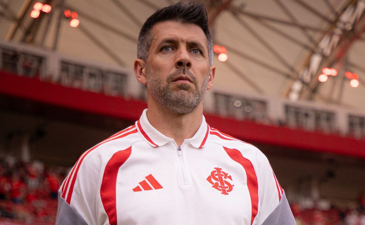 Paulo Pezzolano, técnico do Inter, destaca peso emocional do primeiro jogo da final do Campeonato Gaúcho