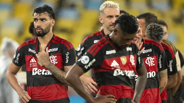 RJ - RIO DE JANEIRO - 26/02/2026 - RECOPA SUL-AMERICANA 2026, FLAMENGO X LANUS - Lucas Paqueta jogador do Flamengo apos partida contra o Lanus no estadio Maracana pelo campeonato Recopa Sul-Americana 2026. Foto: Jorge Rodrigues/AGIF