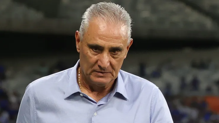 Tite, técnico do Cruzeiro durante partida contra o Pouso Alegre no estadio Mineirao pelo campeonato Mineiro 2026. Foto: Gilson Lobo/AGIF