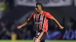 Sabino jogador do Sao Paulo durante partida contra o Santos no estadio Vila Belmiro pelo campeonato Brasileiro A 2026. Foto: Marcello Zambrana/AGIF