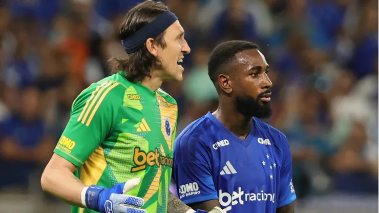 Gerson e Cássio saíram machucados em vitória do Cruzeiro sobre o Pouso Alegre.