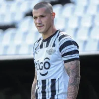 Alan Benítez é anunciado pelo Libertad e torcida do Inter sugere saída de Rochet e +2