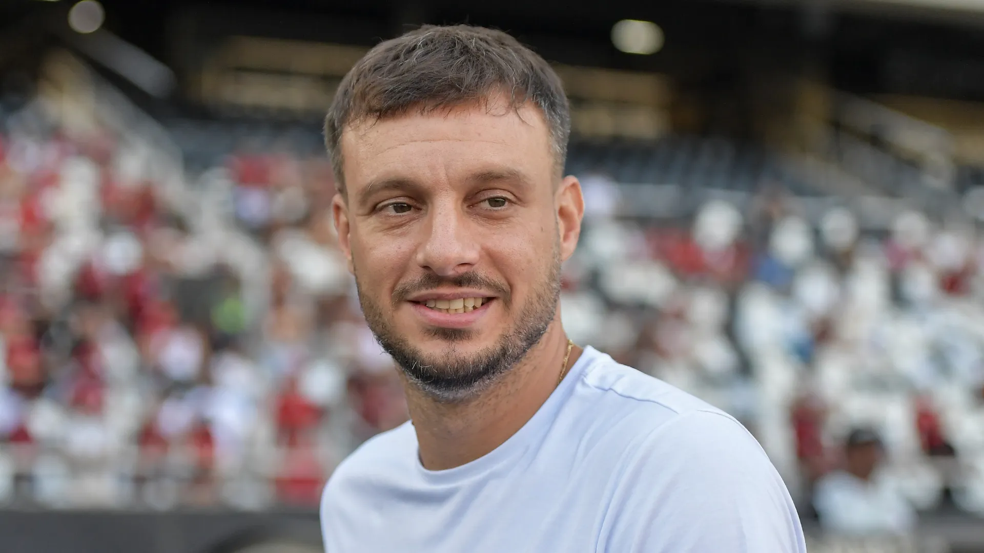 Martín Anselmi no comando técnico do Botafogo – Foto: Thiago Ribeiro/AGIF