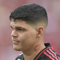 Ayrton Lucas se justifica e pede perdão para a torcida do Flamengo