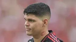 Ayrton Lucas está no Flamengo há mais de três anos