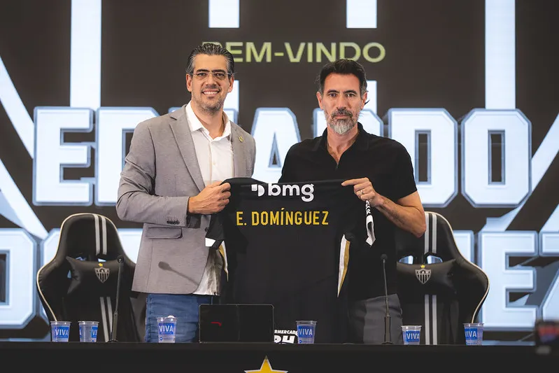 Eduardo Domínguez durante apresentação pelo Galo. Foto: Pedro Souza/Atlético-MG