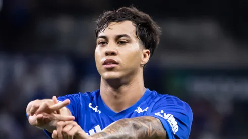 Kaio Jorge comemorando o único gol da noite.