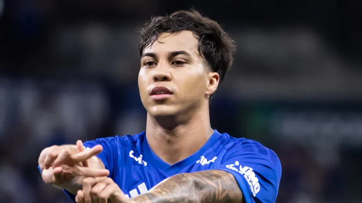 Kaio Jorge comemorando o único gol da noite.
