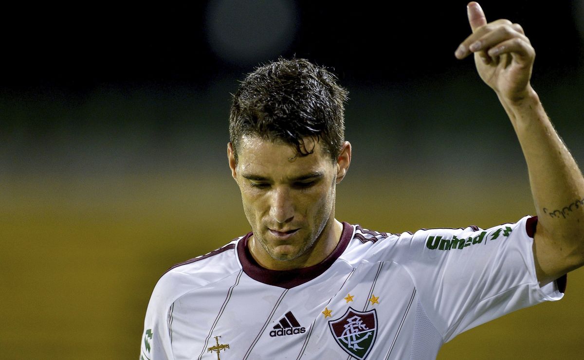 Ex-Fluminense, Thiago Neves busca iniciar carreira de técnico e é convidado para fazer estágio no Bangu