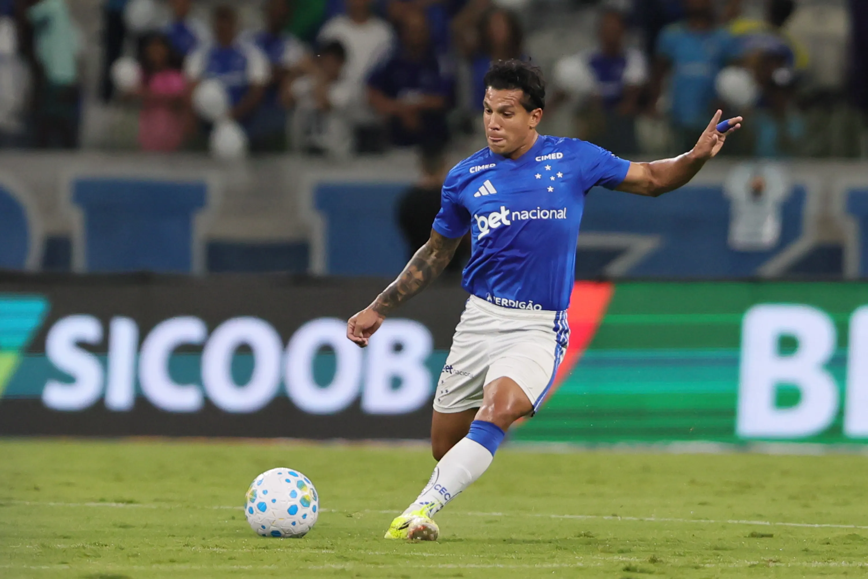 Romero durante partida pelo Cruzeiro. Foto: Gilson Lobo/AGIF