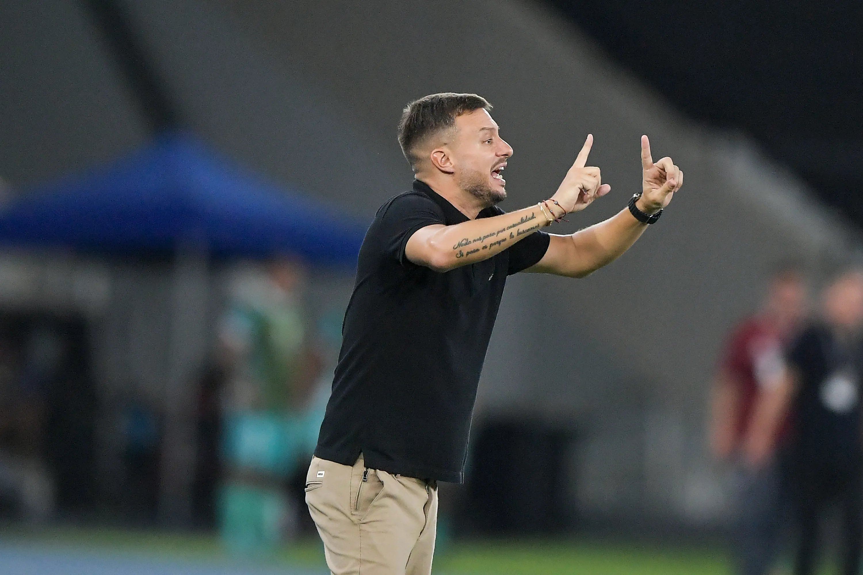 Martin Anselmi tecnico do Botafogo durante partida contra o Nacional Potosi no estadio Engenhao pelo campeonato Copa Libertadores 2026. Foto: Thiago Ribeiro/AGIF