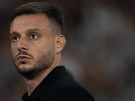 Martín Anselmi é sincero e responde sobre reforços no Botafogo