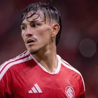 Daronco expulsa Bernabei em Gre-Nal na final do Gaúchão