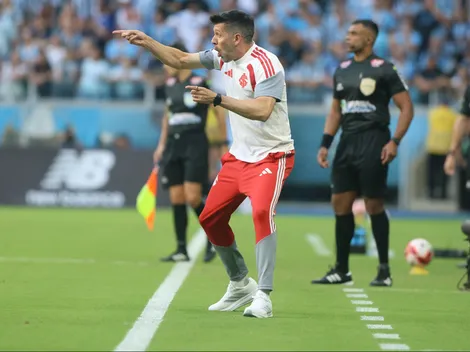 Estratégias de Pezzolano falham em derrota para o Grêmio