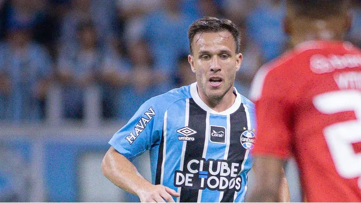 Arthur jogador do Grêmio durante partida contra o Internacional. Foto: Maxi Franzoi/AGIF