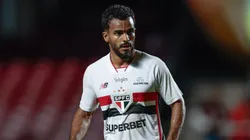 Torcida do São Paulo sentiu a falta de Danielzinho no primeiro tempo diante do Palmeiras