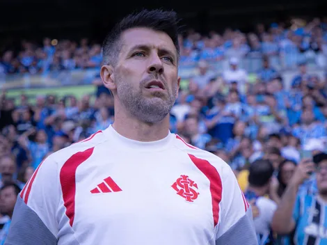 Pezzolano dispara contra arbitragem e afirma que VAR favoreceu o Grêmio