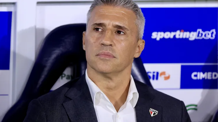 Hernán Crespo, técnico do São Paulo, durante a semifinal diante do Palmeiras Foto: Marcello Zambrana/AGIF